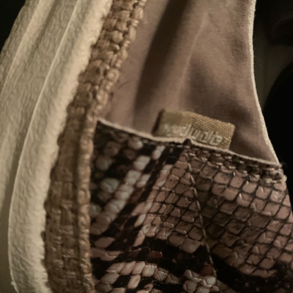 LADIES HEY DUDE BEIGE SNAKESKIN SZ9 - Picture 7 of 10